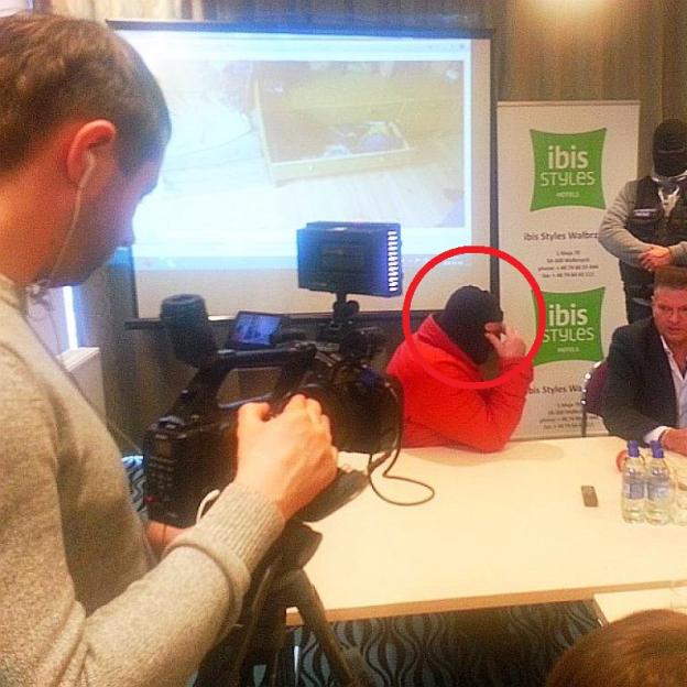 [VIDEO] Czy ojciec poszkodowanego, który wystąpił podczas konferencji prasowej w dniu 2 marca, ma związek z napadem stulecia w Wałbrzychu?
